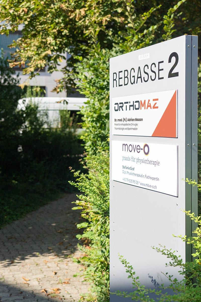 Ortho MAZ Dr. med. Adrian Mazan (PL) – Praxis Aussenansicht